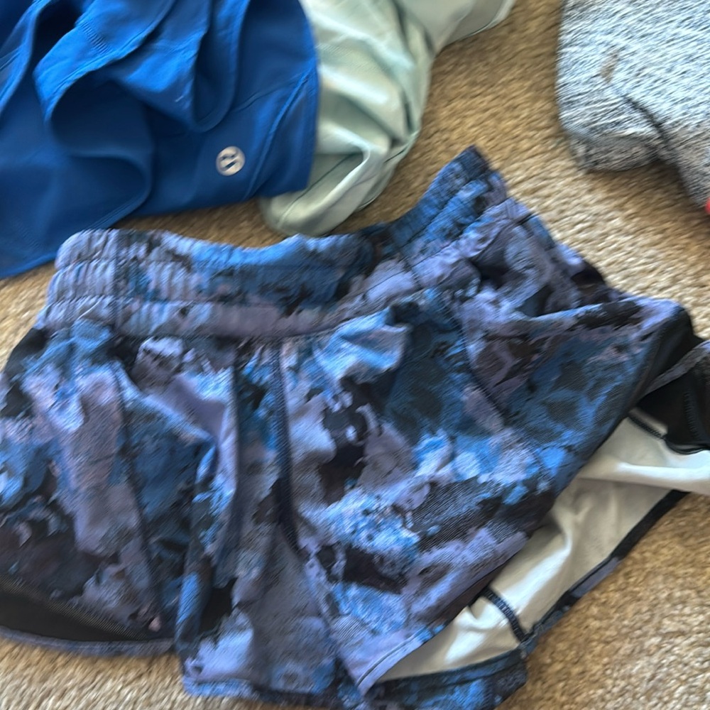 Lululemon shorts purple 2.5 inch low rise size 2